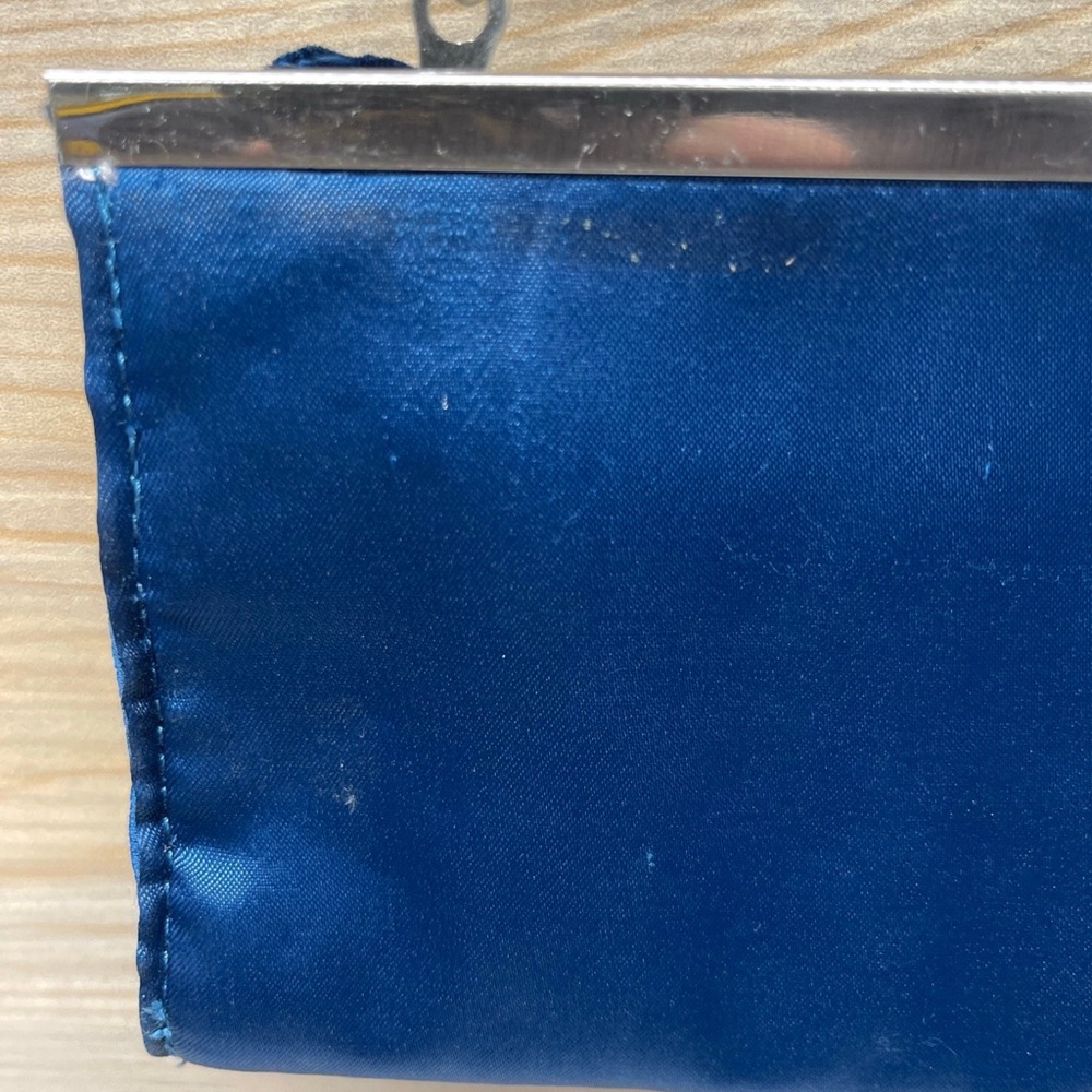 AMERICAN EAGLE OUTFITTERS - Blue CLUTCH PURSE Handbag Satin Flower Accent AEO - Picture 8 of 8
